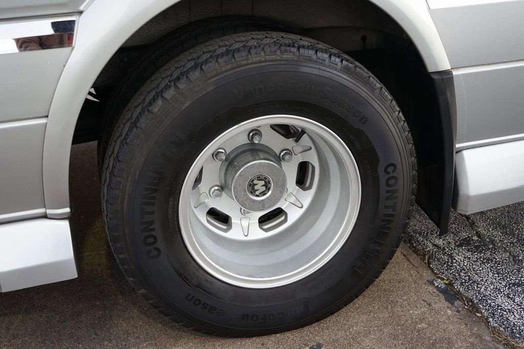 Used 2015 Mercedes-Benz Sprinter 3500 image 45