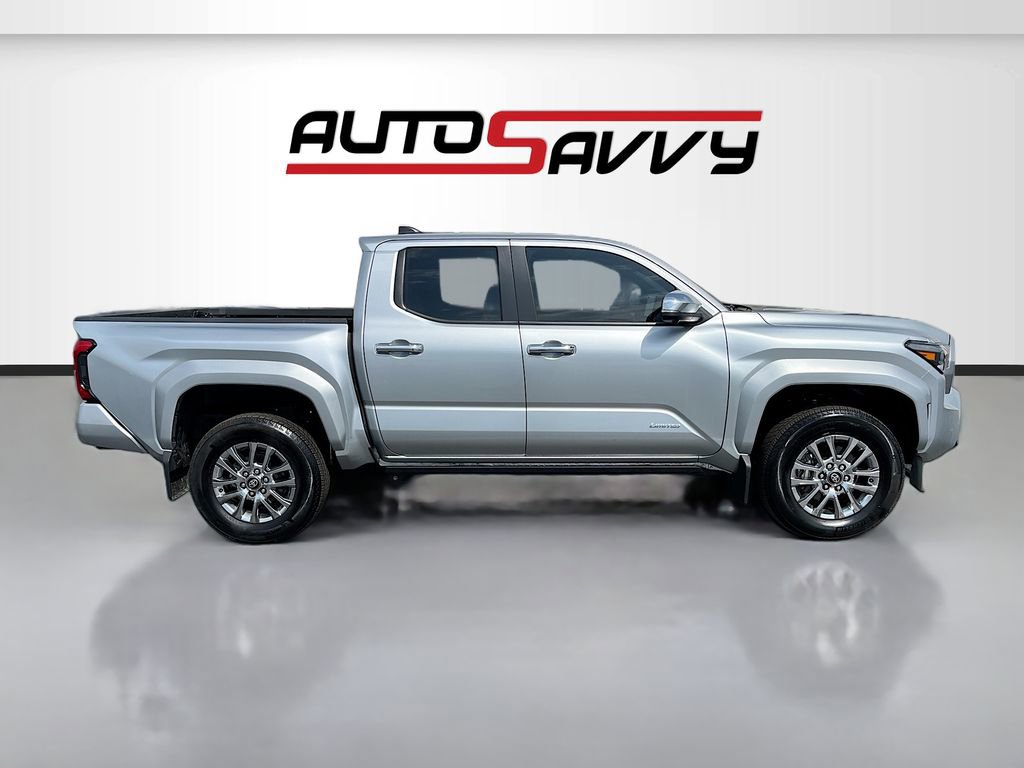 Used 2024 Toyota Tacoma Limited w/ Limited Package (LT) AWD/4WD image 8