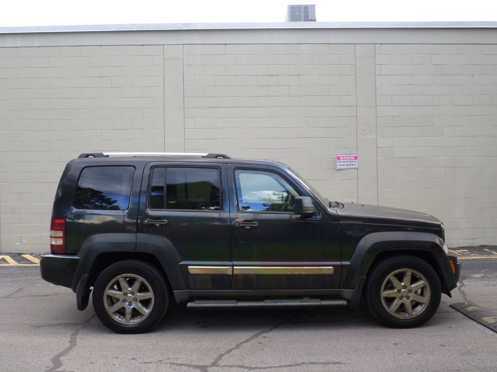 Used 2009 Jeep Liberty Limited w/ Premium Group II