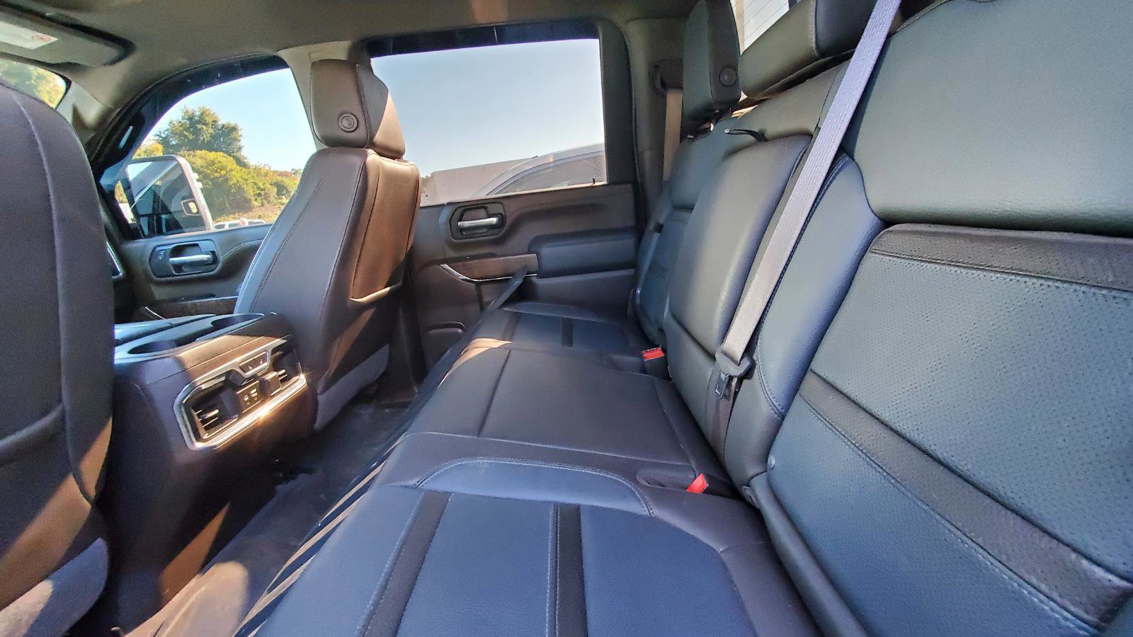 Used 2020 GMC Sierra 3500 Denali w/ Denali Ultimate Package image 5