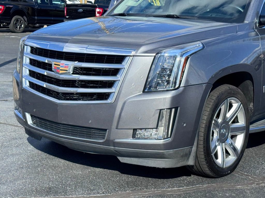 Used 2019 Cadillac Escalade Luxury image 40
