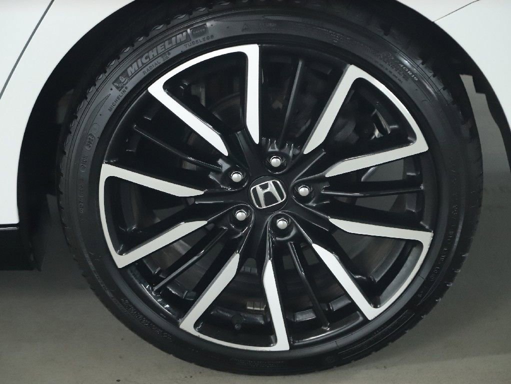 Used 2025 Honda Accord Touring image 39