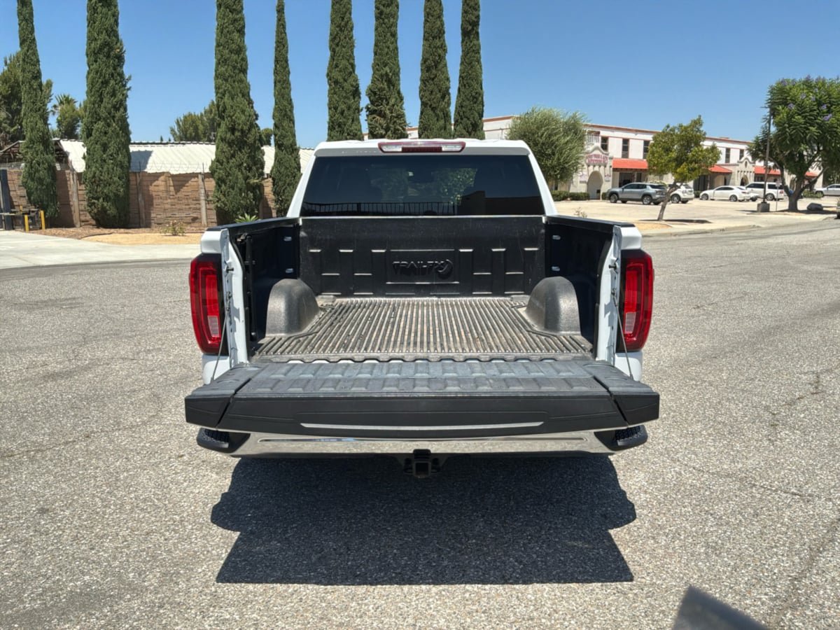 Used 2024 GMC Sierra 1500 SLT RWD image 21