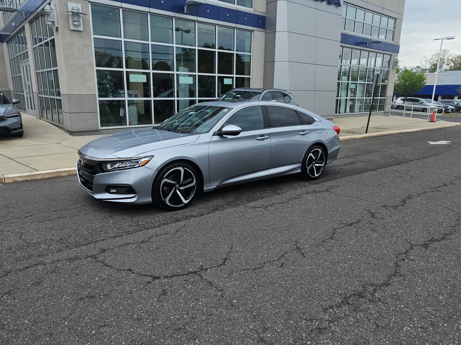 Used 2020 Honda Accord Sport image 9