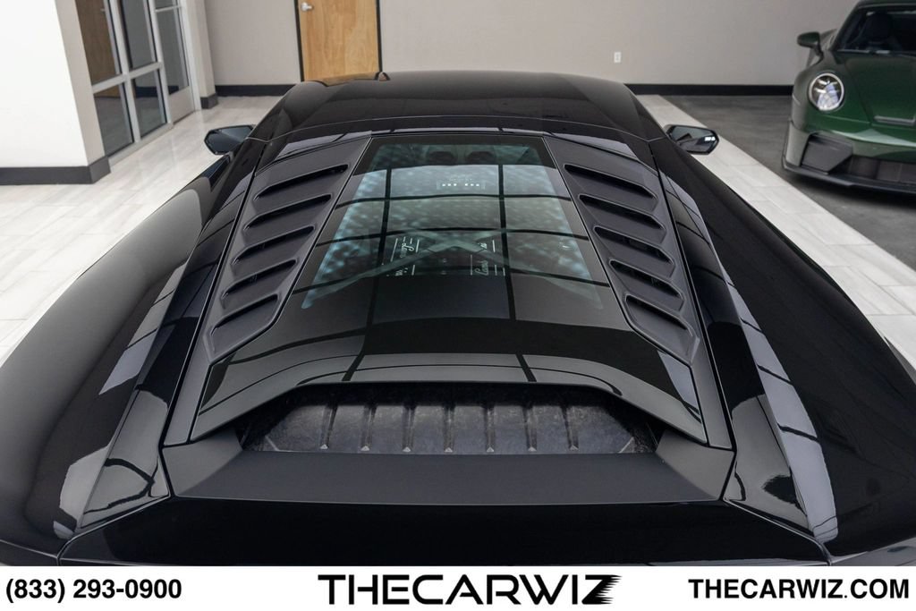 Used 2016 Lamborghini Huracan LP 580-2 RWD image 23