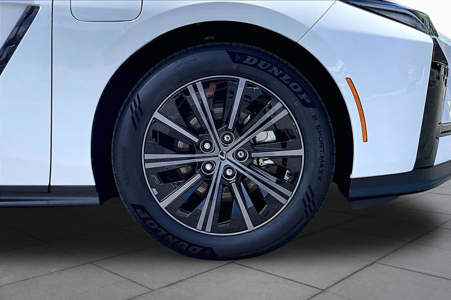 New 2026 Lexus ES 350e w/ Convenience Package FWD image 9