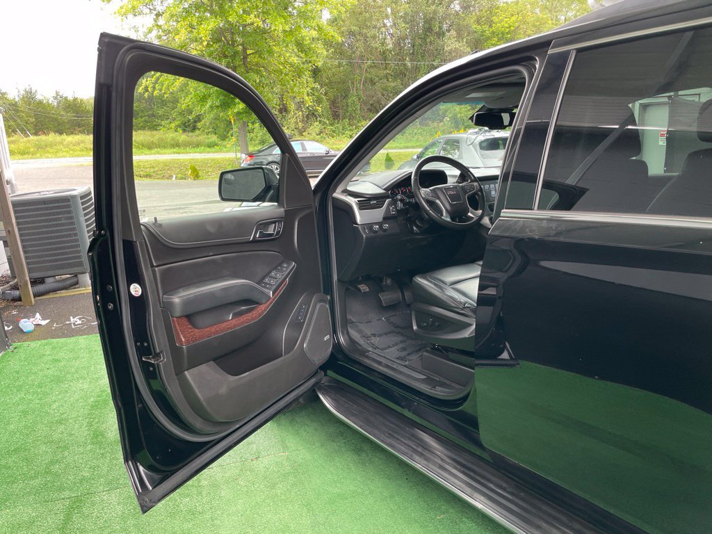 Used 2019 GMC Yukon SLT AWD/4WD image 30