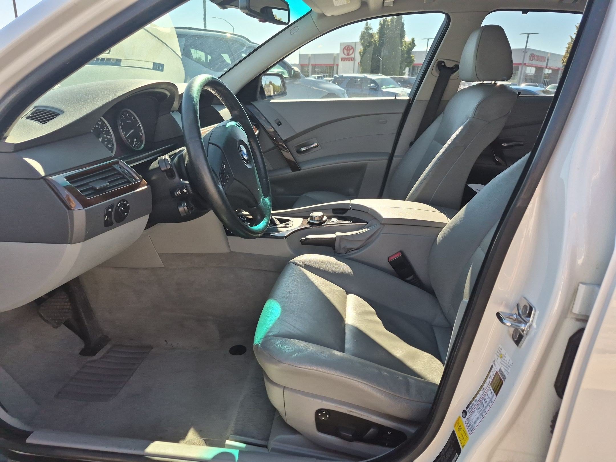 Used 2007 BMW 530xi Sedan AWD/4WD image 17