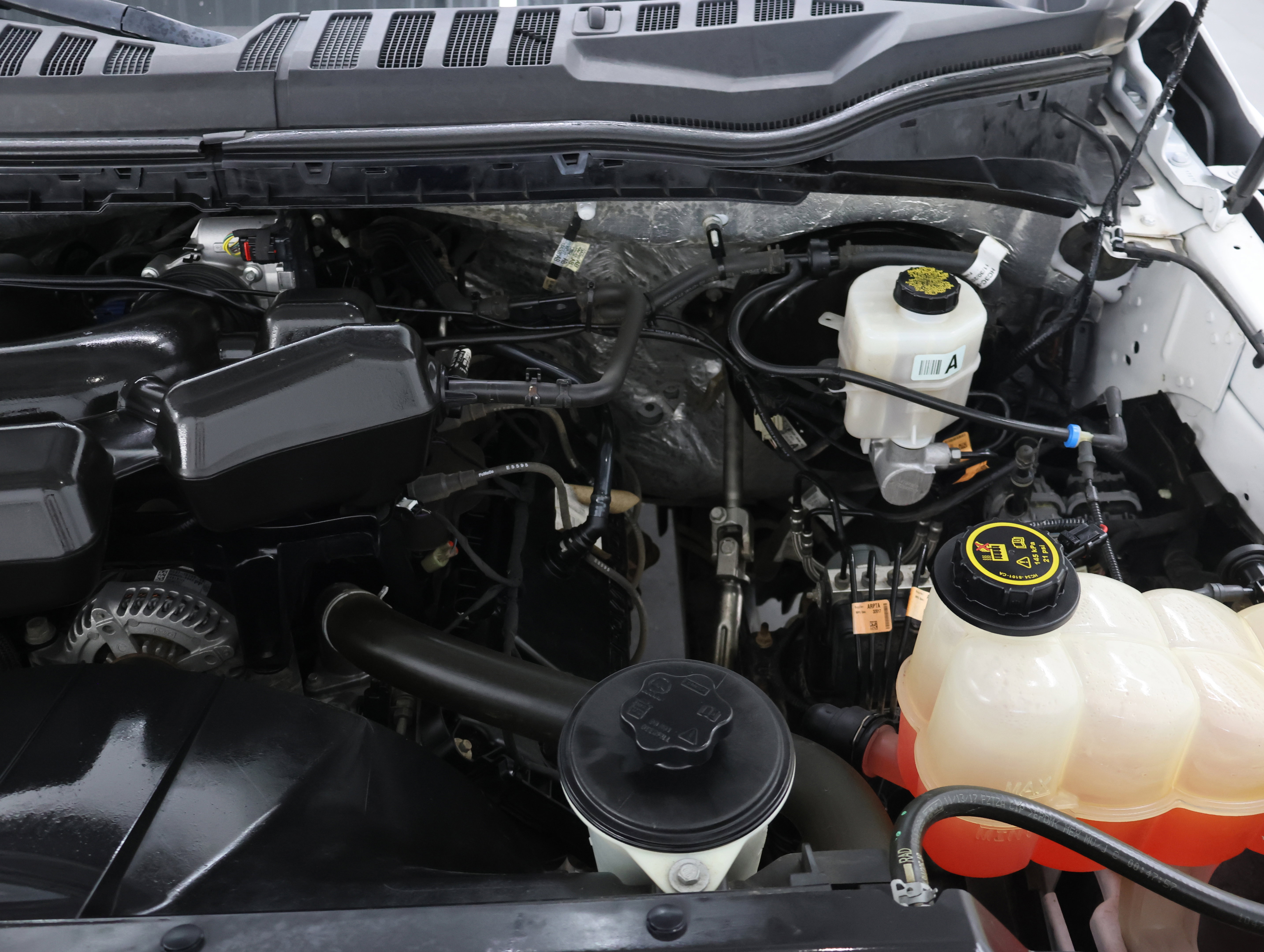 Used 2018 Ford F250 XLT AWD/4WD image 16