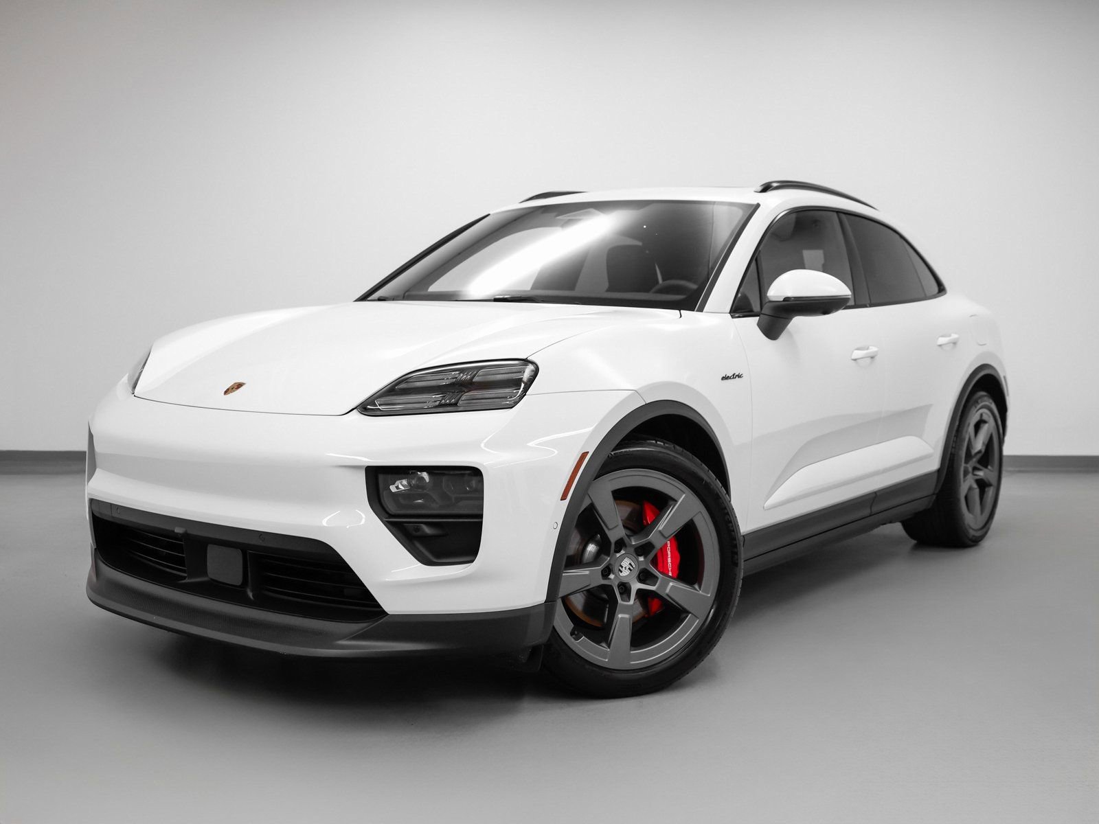 Certified 2025 Porsche Macan 4S Electric image 1