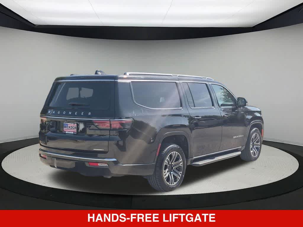 Used 2024 Jeep Wagoneer L Series II w/ Flexible Seating Group AWD/4WD image 7