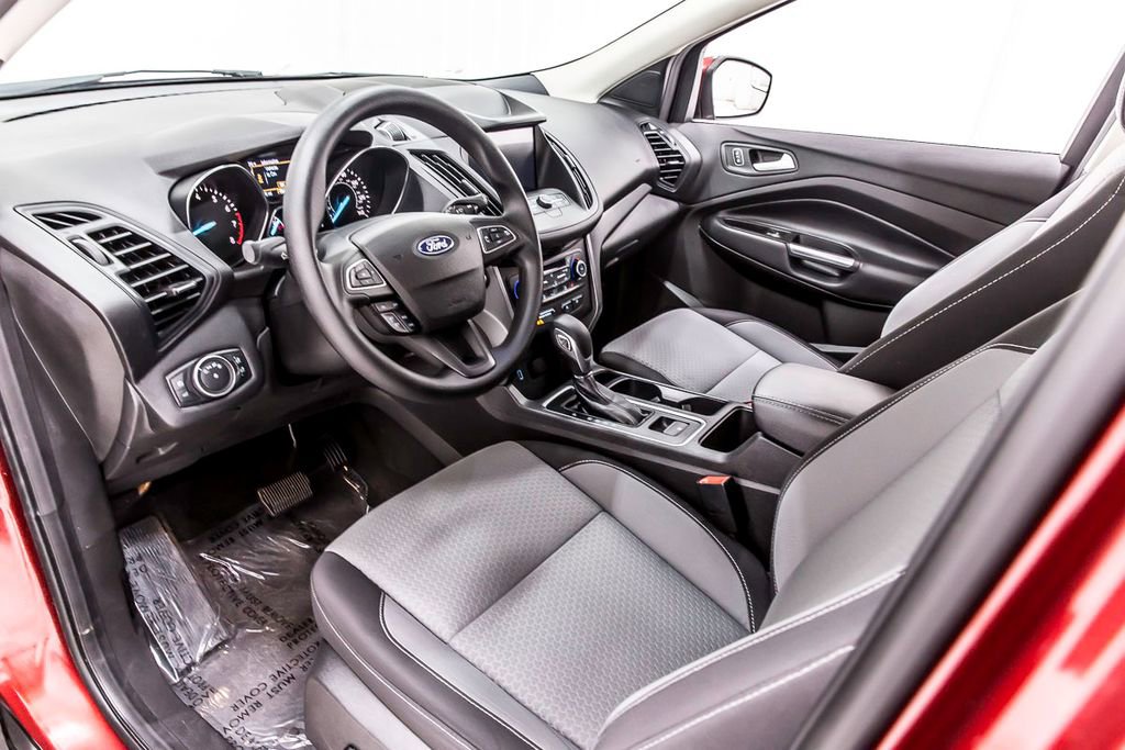 Used 2019 Ford Escape SE image 27