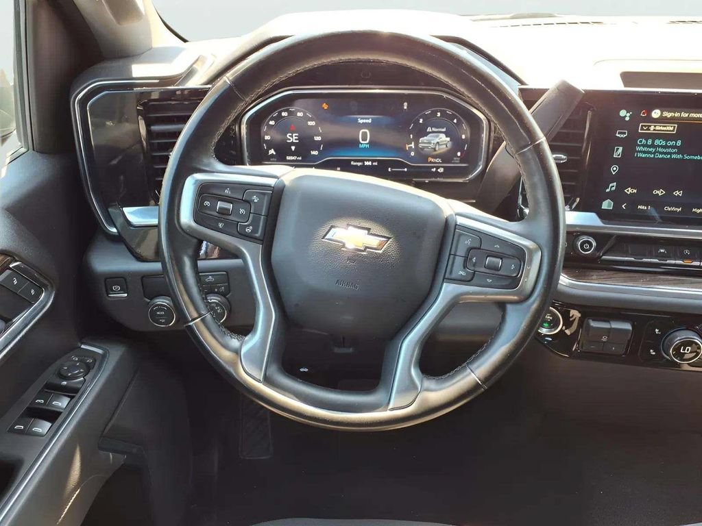 Used 2025 Chevrolet Silverado 1500 LT RWD image 16
