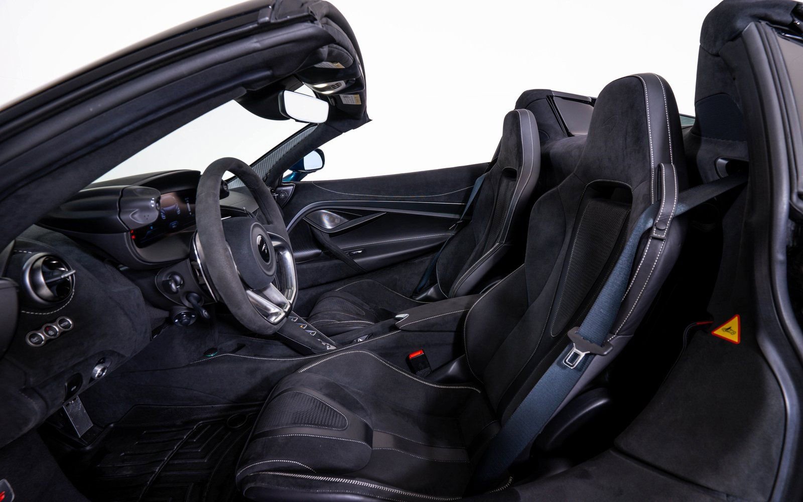 Used 2025 McLaren 750S Spider RWD image 22