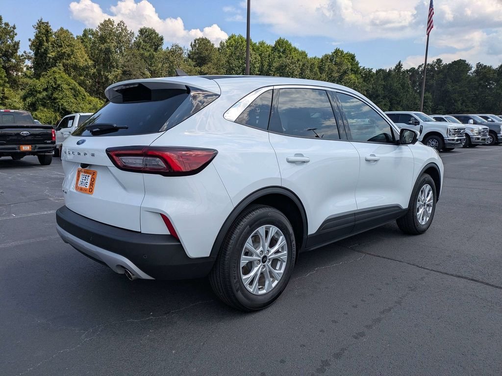 Used 2024 Ford Escape Active w/ Tech Pack #2 FWD image 4