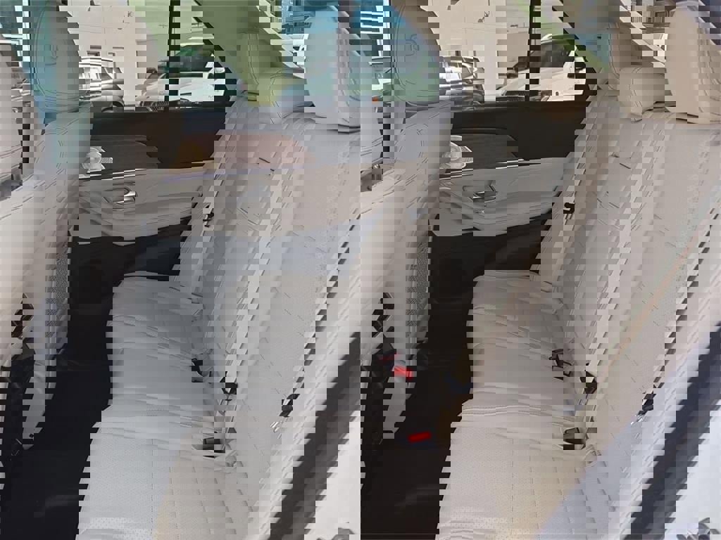 Used 2024 Mercedes-Benz GLE 450 4MATIC image 13