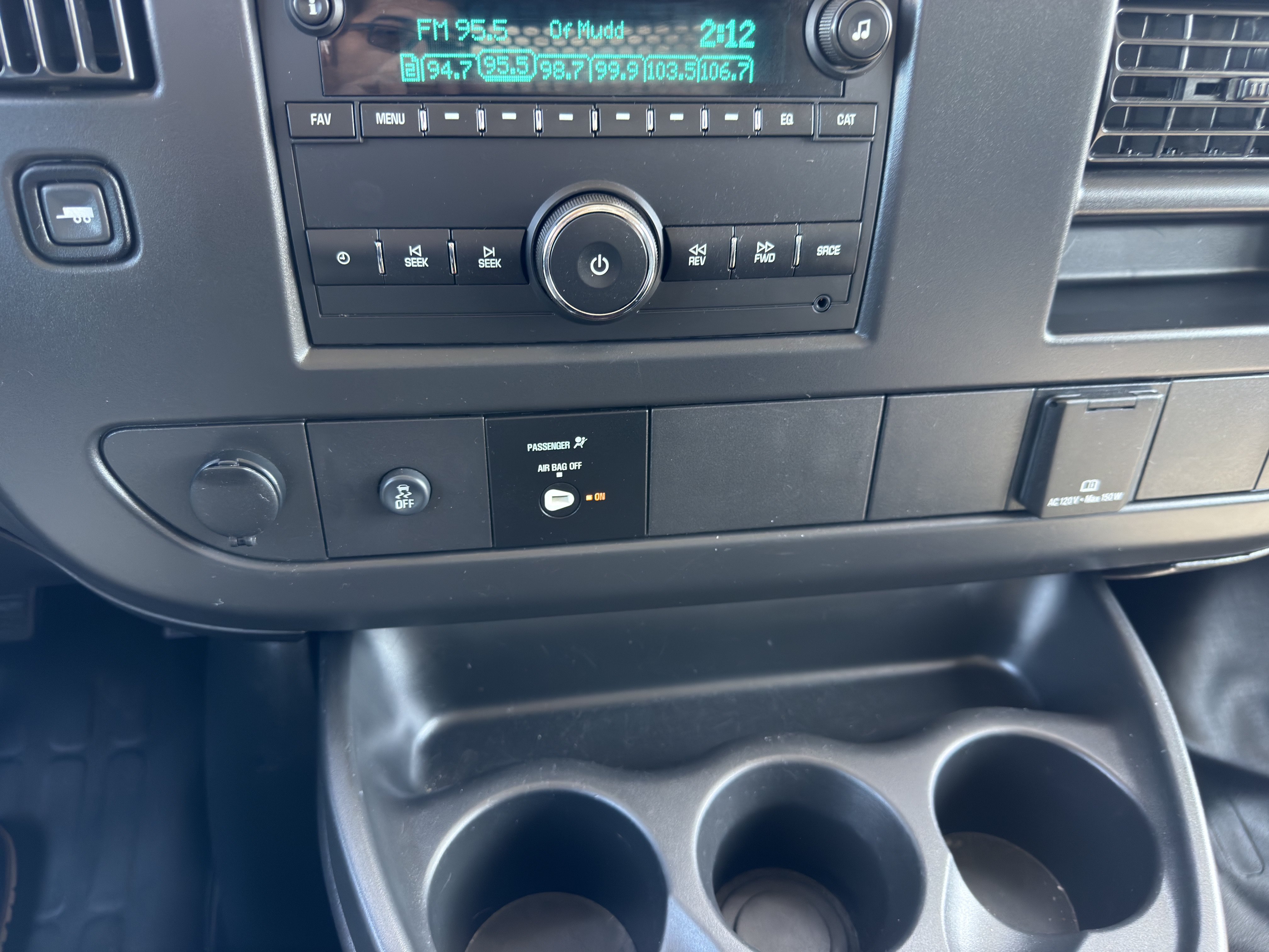 Used 2025 GMC Savana 2500 w/ Driver Convenience Package RWD image 27