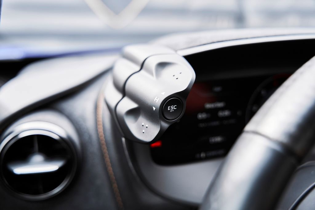 Used 2024 McLaren 750S RWD image 55