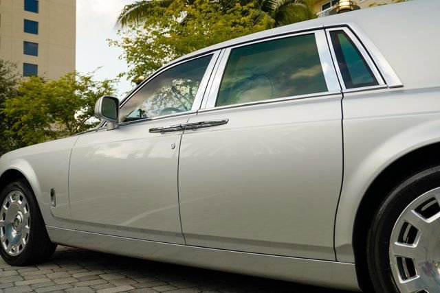 Used 2013 Rolls-Royce Phantom Sedan image 20
