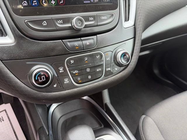 Used 2023 Chevrolet Malibu LT FWD image 24