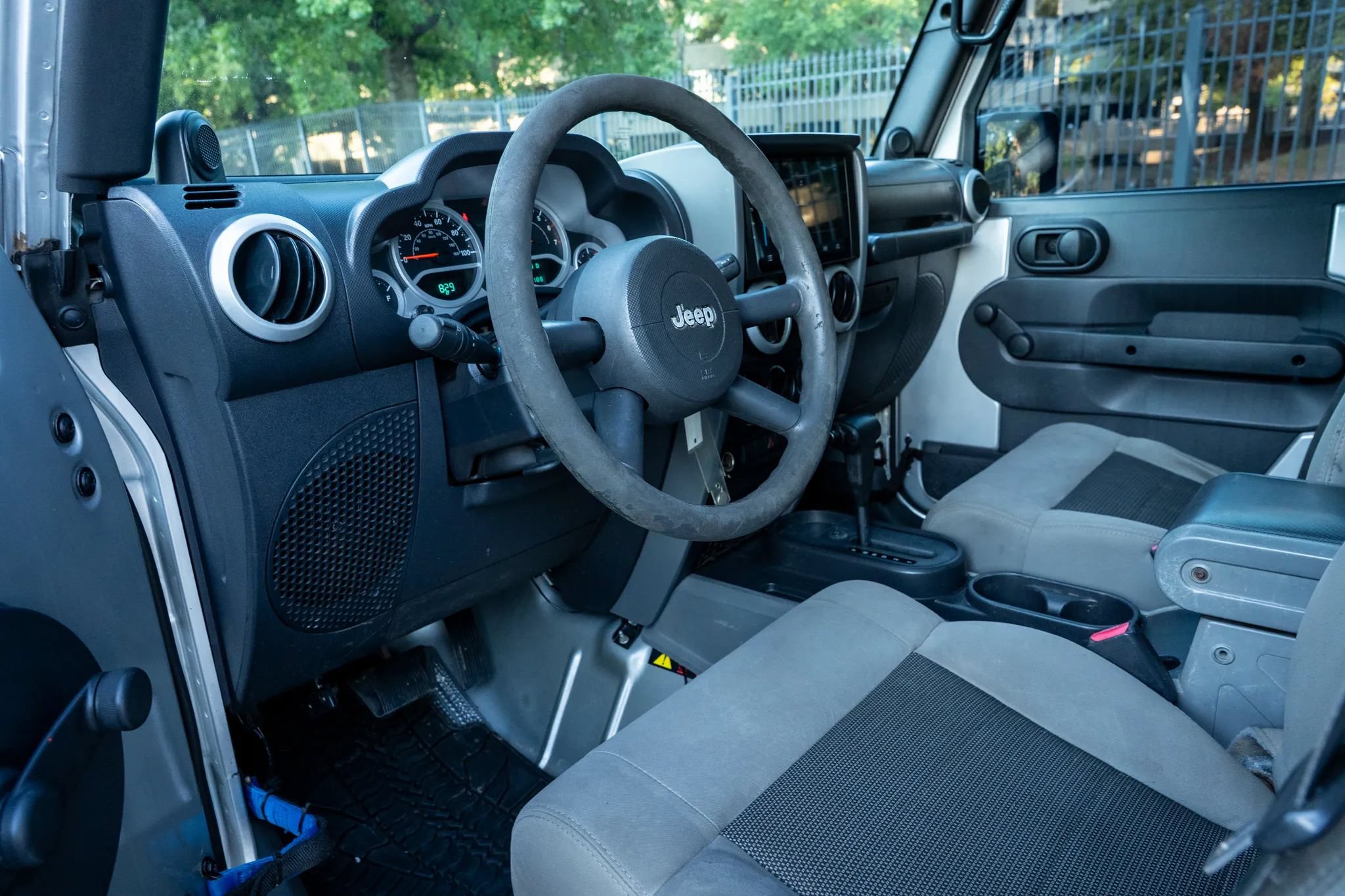 Used 2010 Jeep Wrangler Unlimited Sport RWD image 10