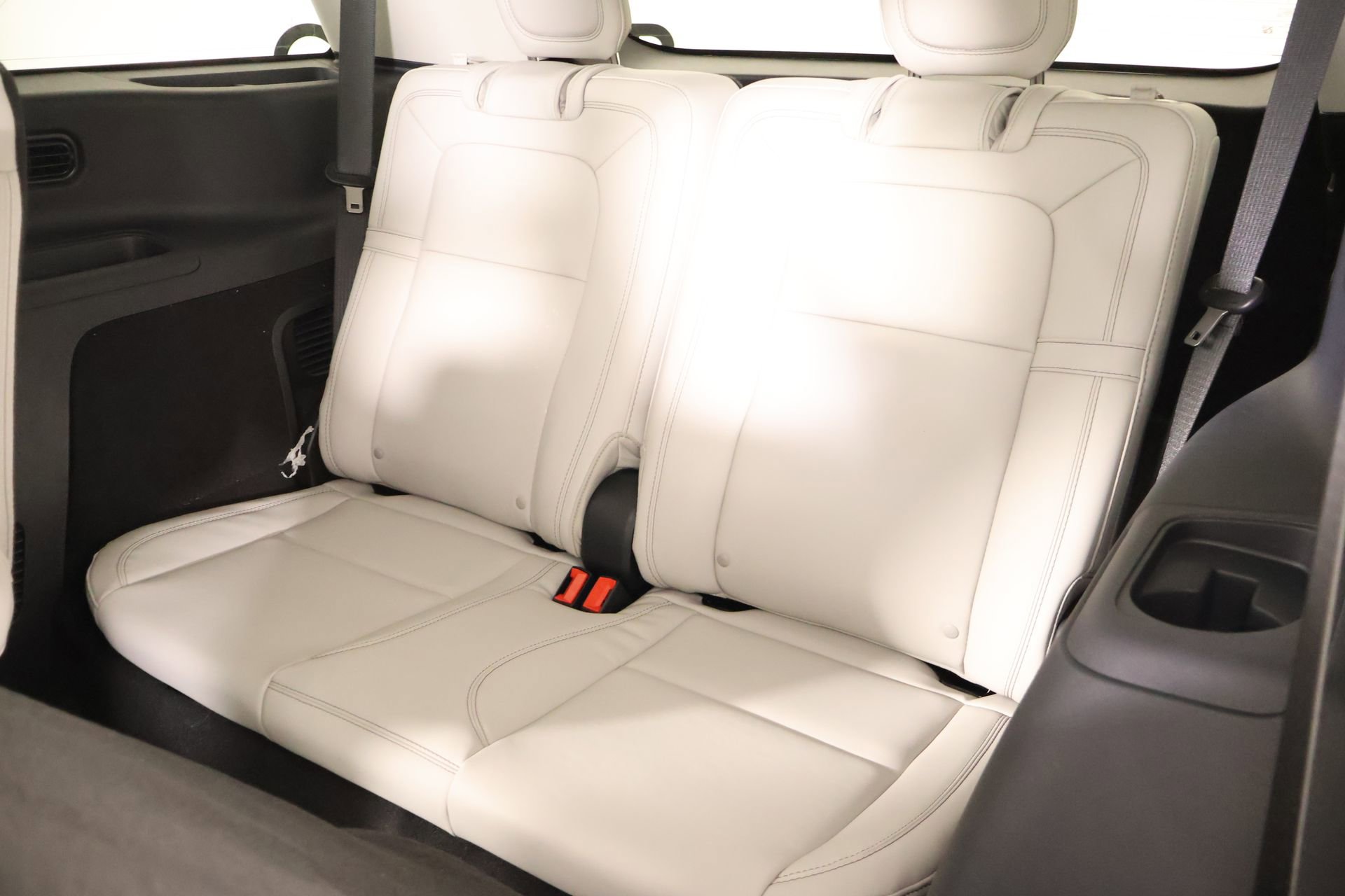 New 2026 Lincoln Aviator Reserve AWD/4WD image 13