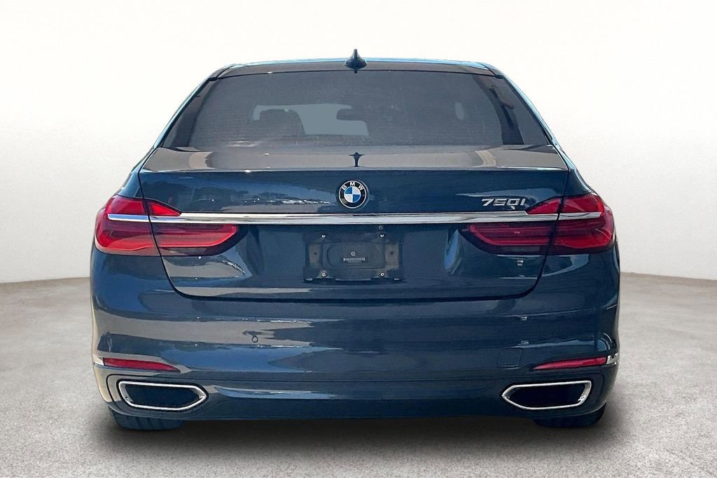 Used 2017 BMW 750i RWD image 6