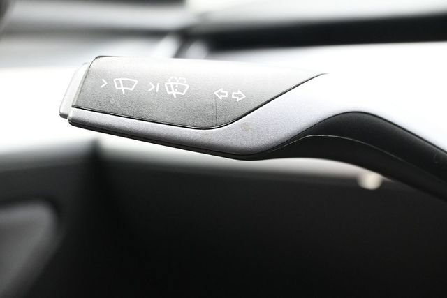 Used 2022 Tesla Model 3 Standard Range RWD image 16