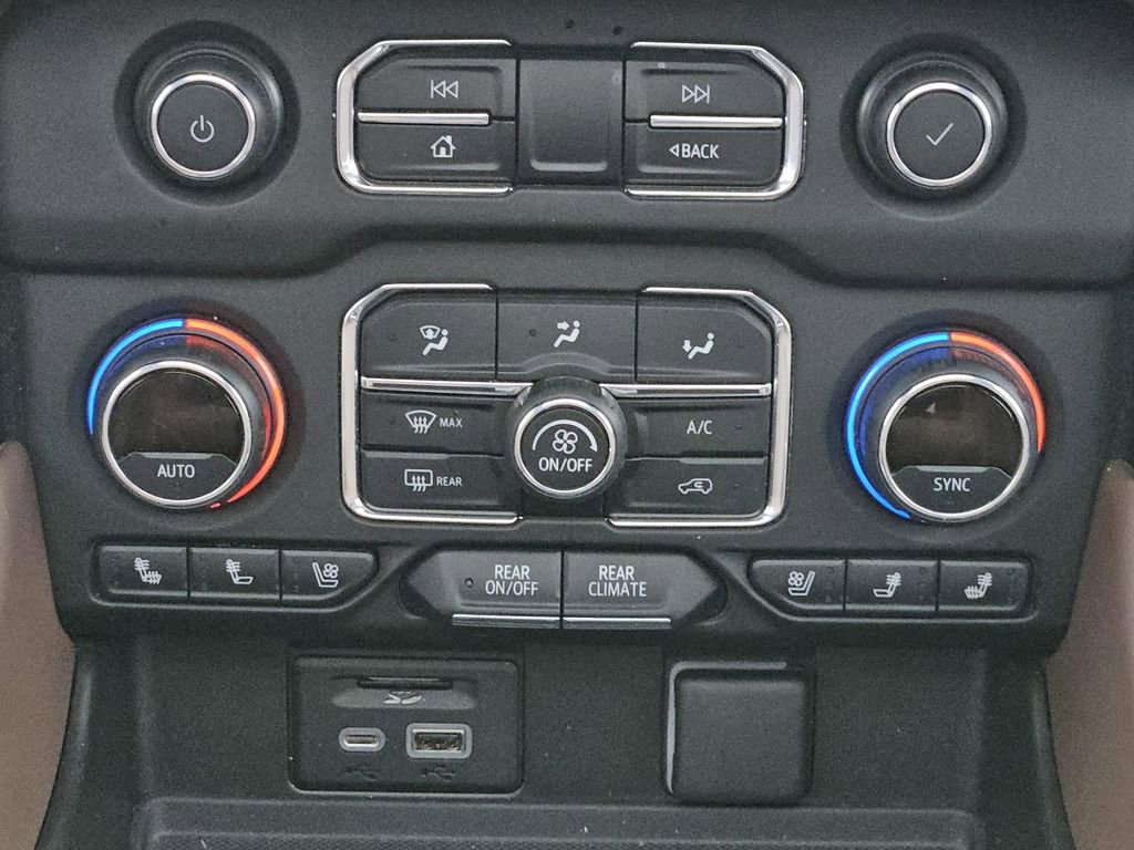 Used 2021 Chevrolet Tahoe High Country w/ Premium Package 2 image 13