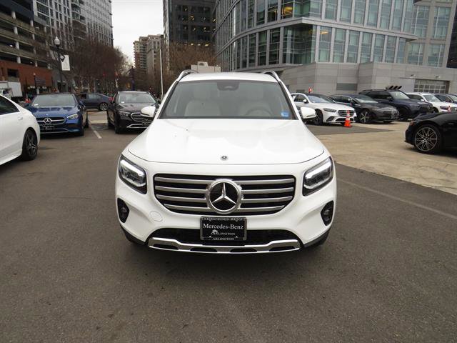 Used 2025 Mercedes-Benz GLB 250 4MATIC image 6