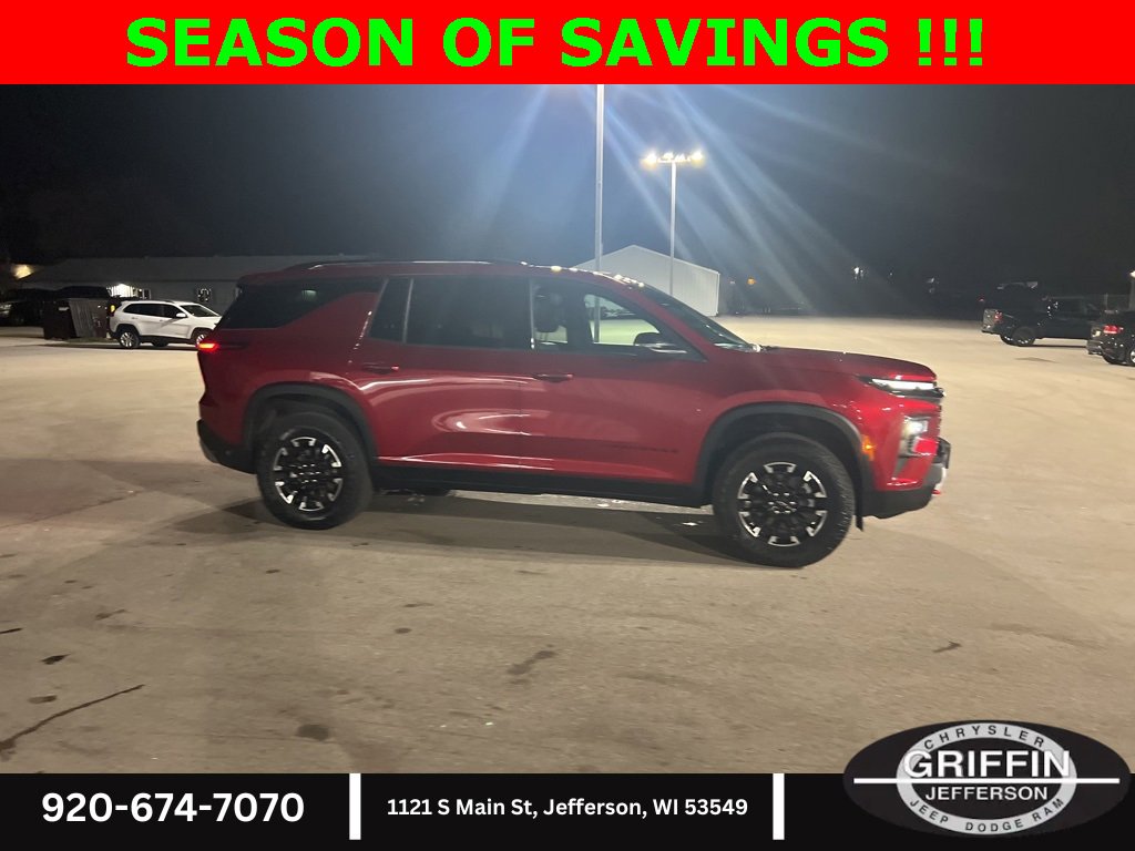 Used 2024 Chevrolet Traverse Z71 w/ Enhanced Driving Package image 9