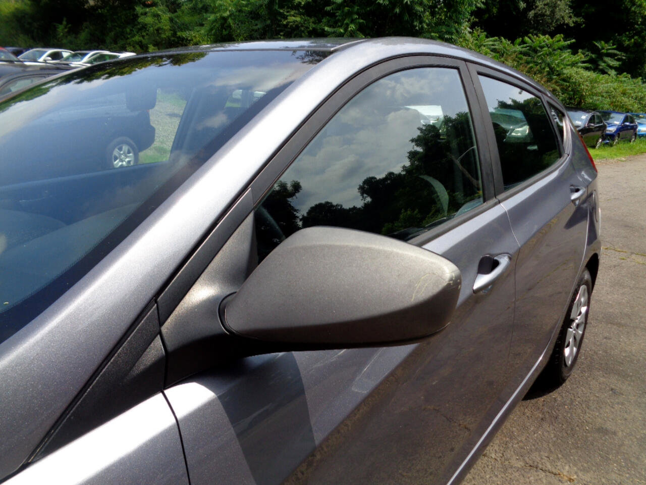 Used 2017 Hyundai Accent SE image 11