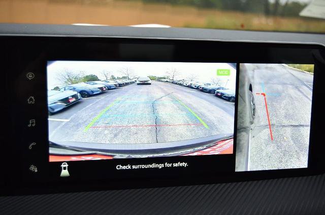 New 2025 Nissan Kicks SR image 14