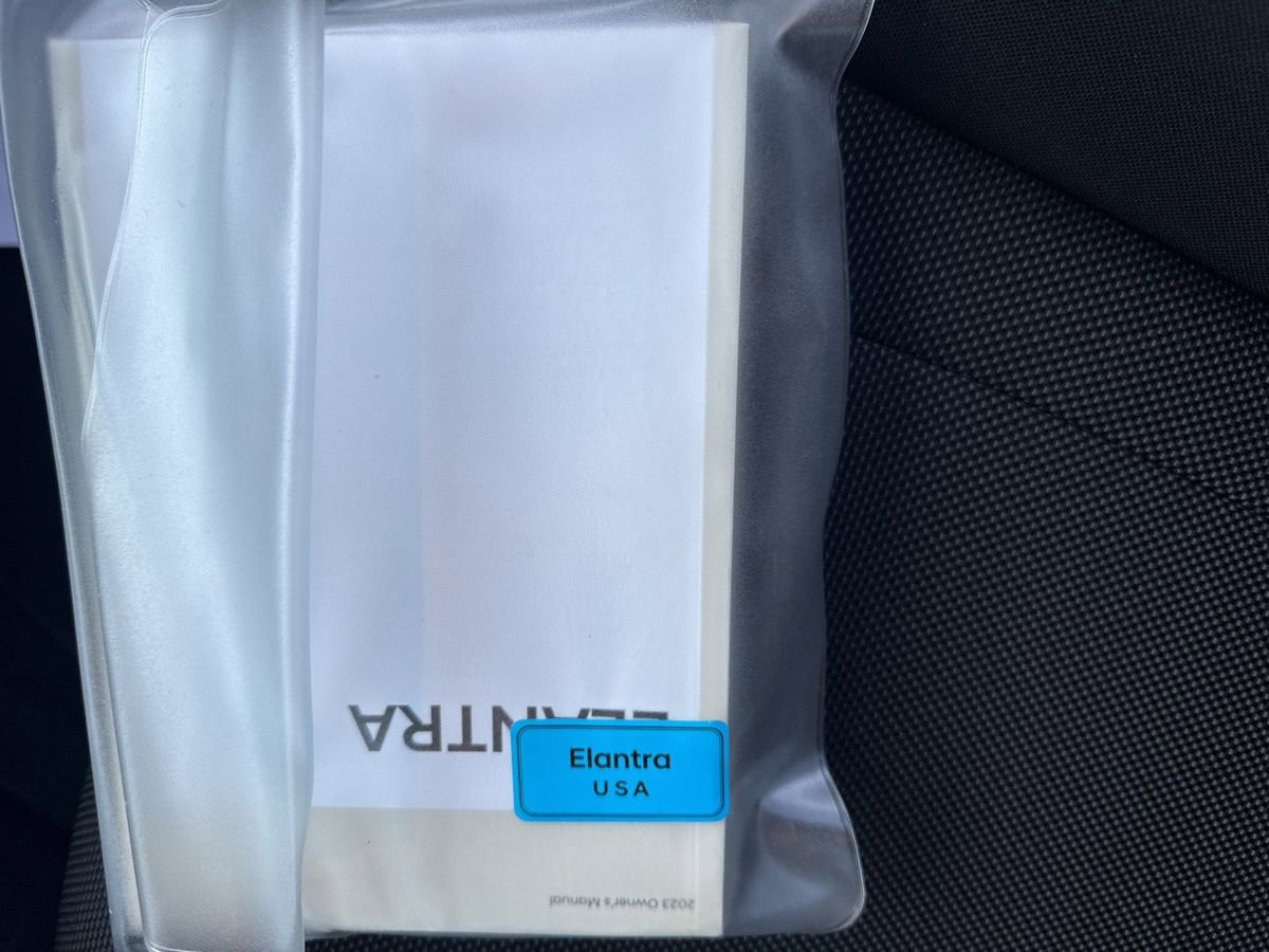 Used 2023 Hyundai Elantra SE image 46