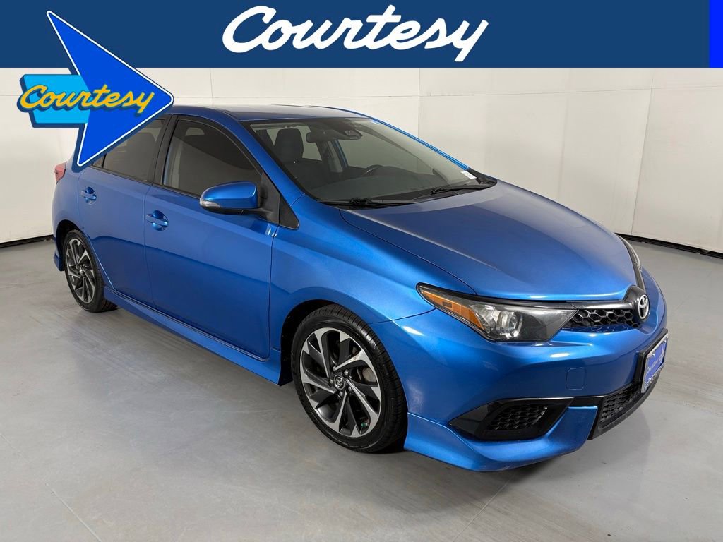 Used 2018 Toyota Corolla iM w/ Carpet Mat Package (TMS) FWD image 1