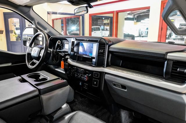 Used 2025 Ford F350 XL w/ FX4 Off-Road Package image 13