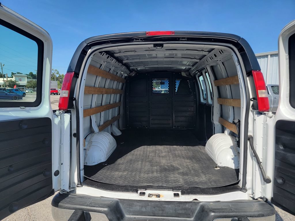 Used 2021 GMC Savana 2500 w/ Driver Convenience Package RWD image 11