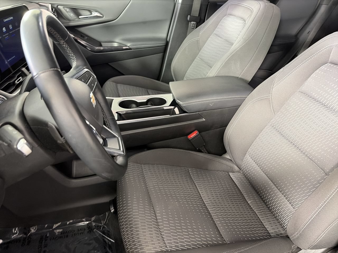 Used 2025 Chevrolet Equinox LT FWD image 18