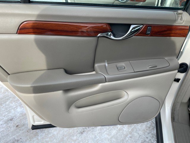 Used 2002 Cadillac De Ville image 19