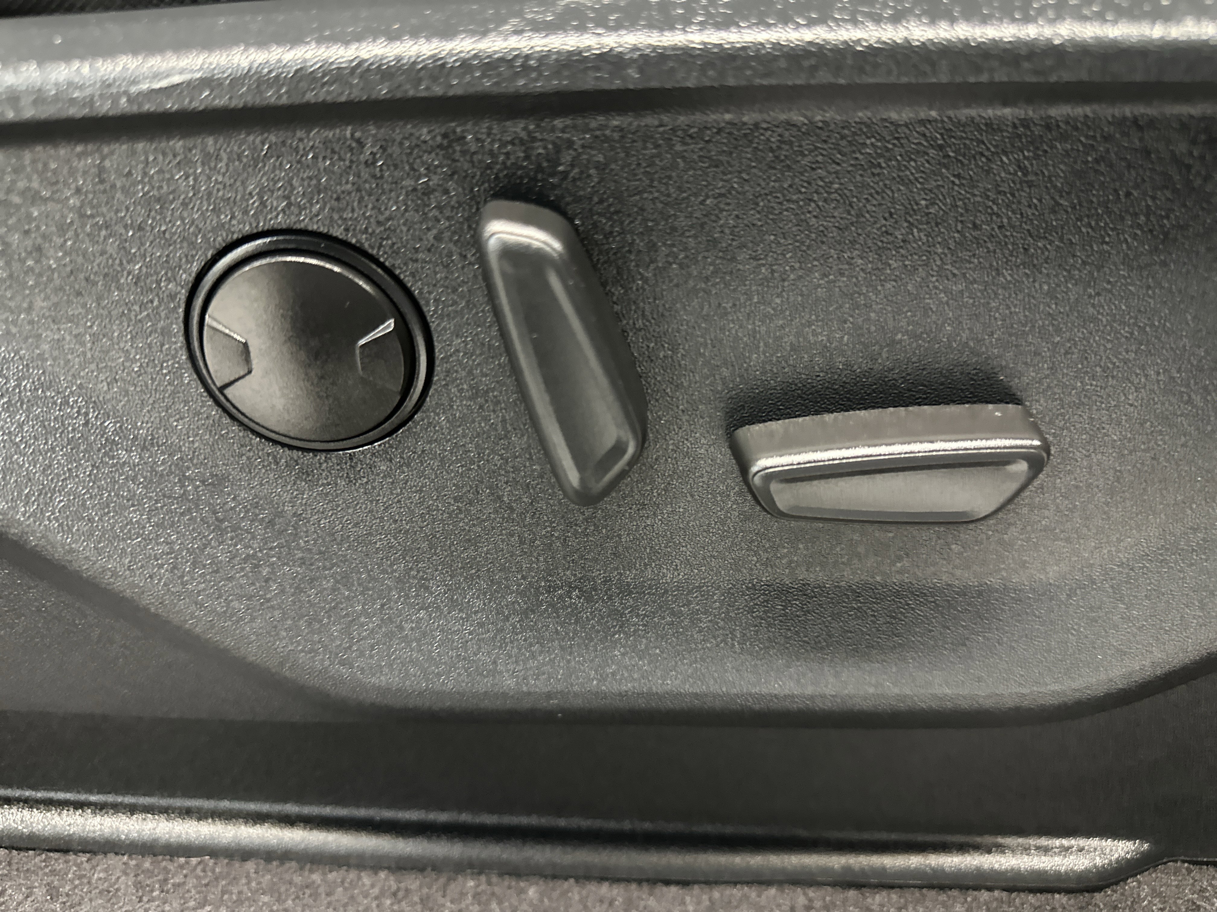 Used 2023 Ford F150 XLT w/ Equipment Group 302A High image 25