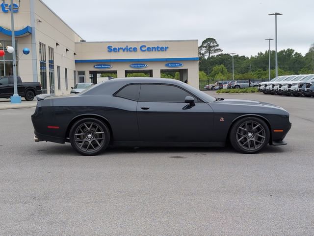 Used 2016 Dodge Challenger R/T Scat Pack w/ Leather Interior Group RWD image 2