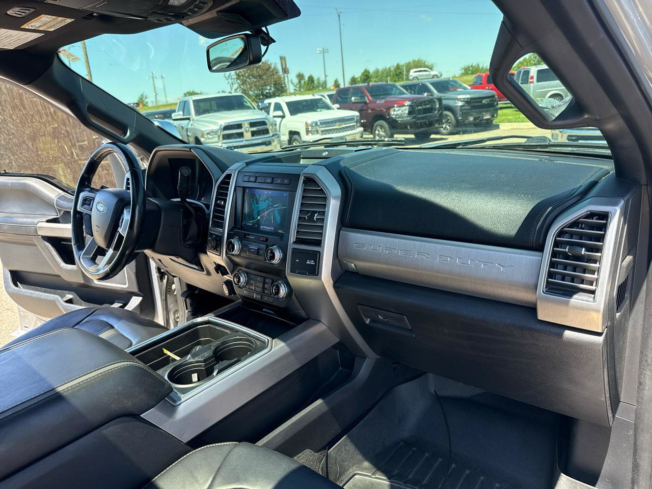 Used 2020 Ford F350 Platinum w/ FX4 Off-Road Package AWD/4WD image 35