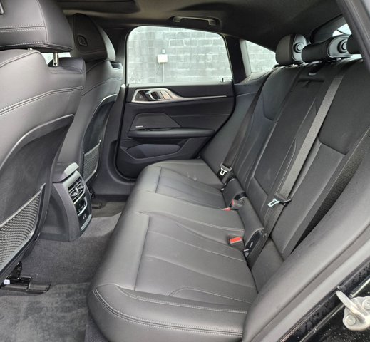 Used 2023 BMW i4 eDrive40 w/ M Sport Package image 19