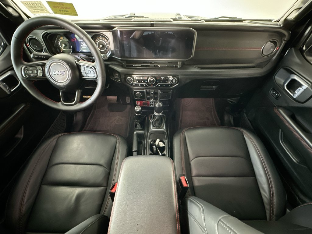 Used 2025 Jeep Wrangler Unlimited Rubicon AWD/4WD image 10