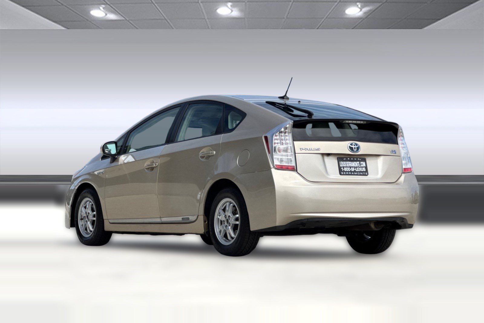Used 2011 Toyota Prius Four w/ Solar Roof Pkg FWD image 3