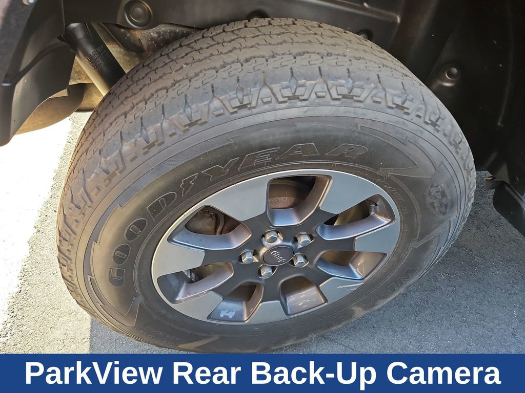 Used 2018 Jeep Wrangler Unlimited Sahara image 7
