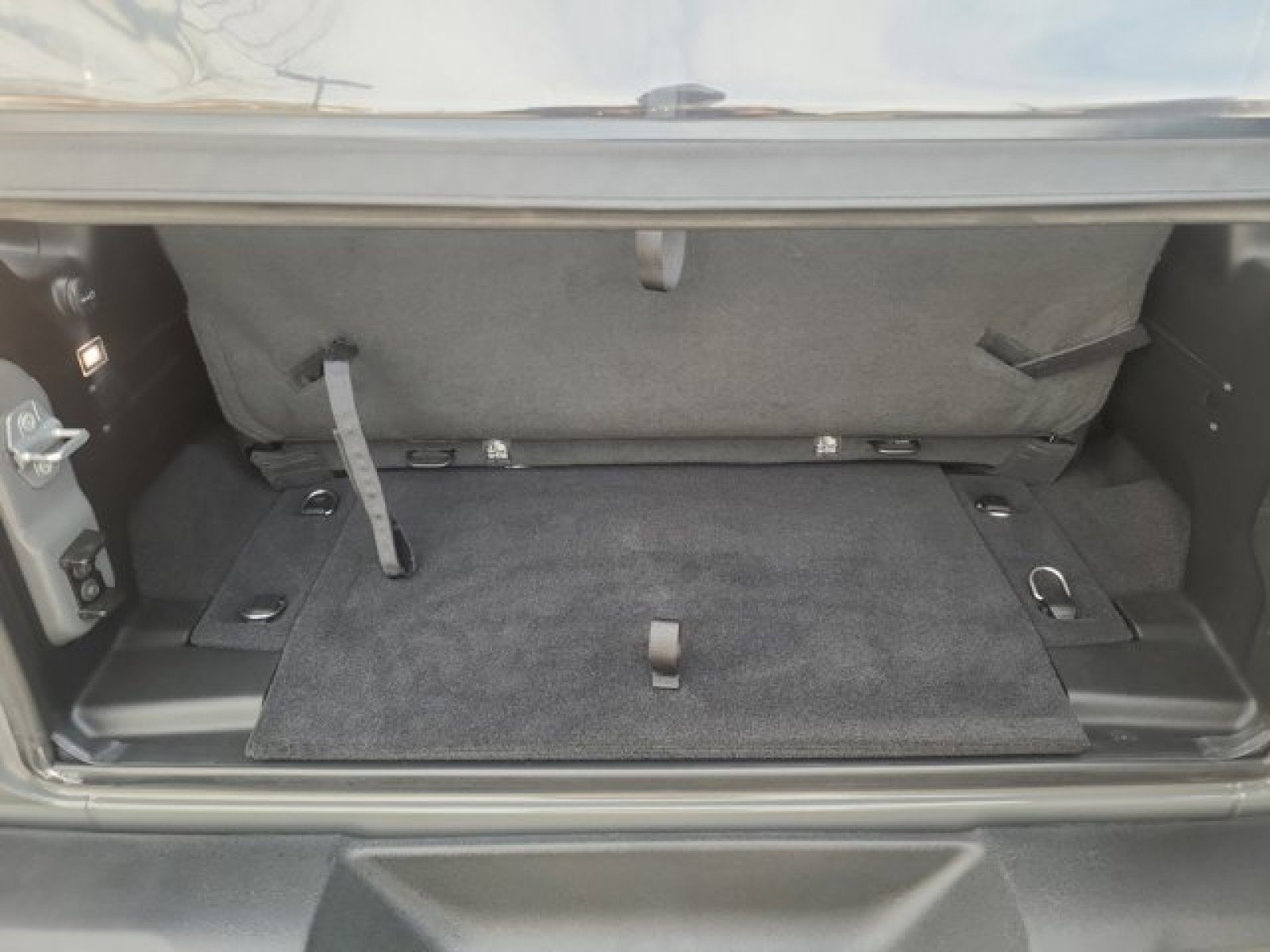 Used 2021 Jeep Wrangler Sport image 18