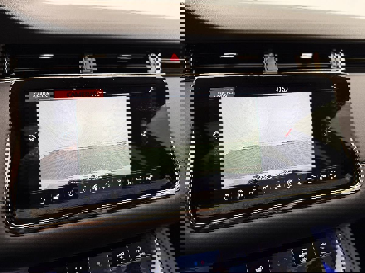 Used 2020 Land Rover Range Rover Evoque R-Dynamic SE image 24