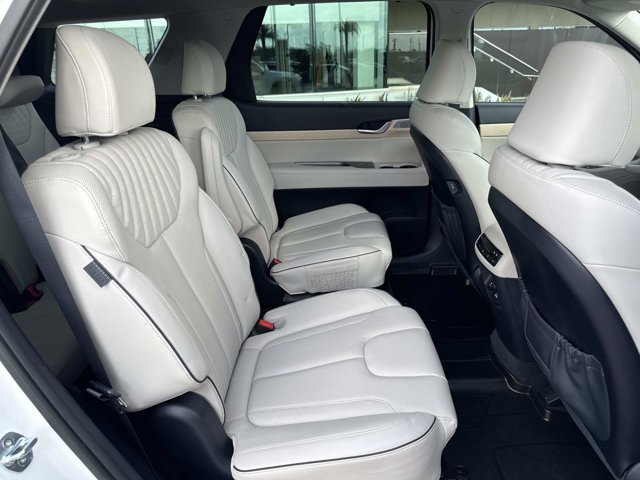 Used 2024 Hyundai Palisade Limited image 22