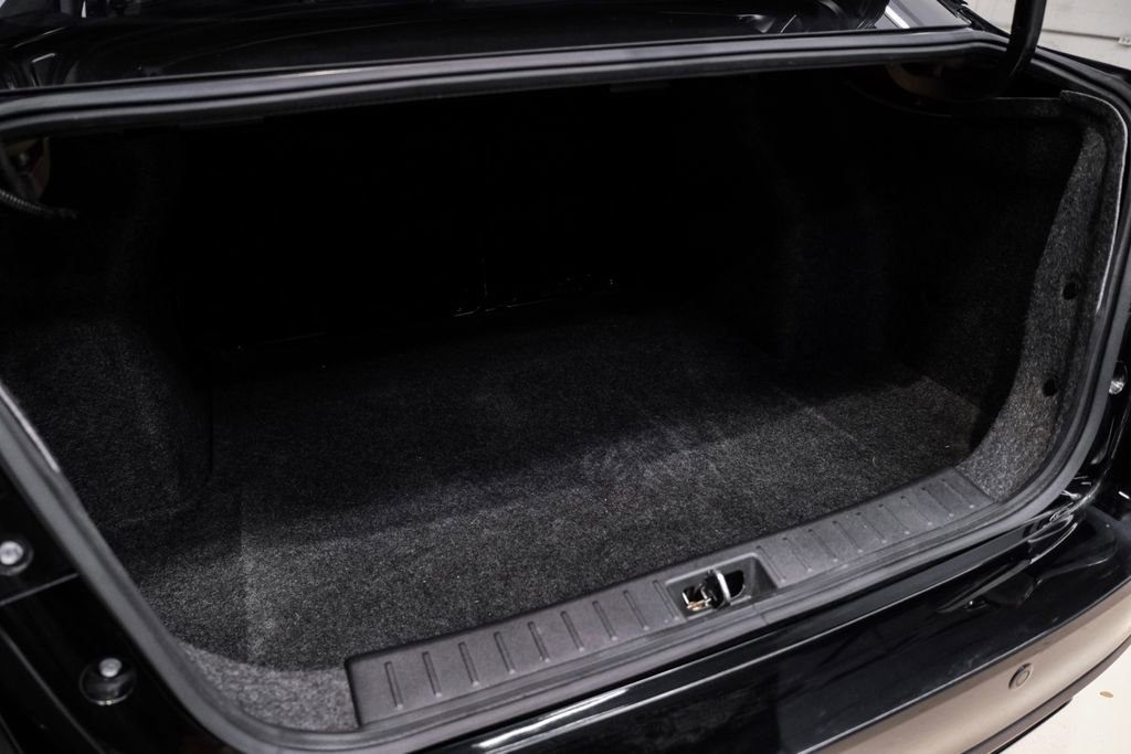 Used 2021 Nissan Versa S image 53